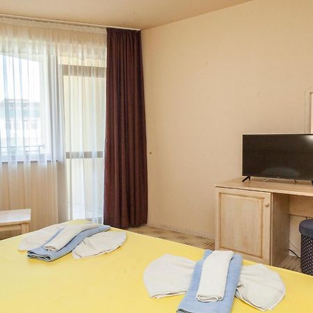 Ravda Bay Guest House ภายนอก รูปภาพ