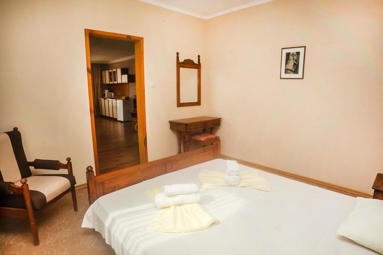 Ravda Bay Guest House ภายนอก รูปภาพ
